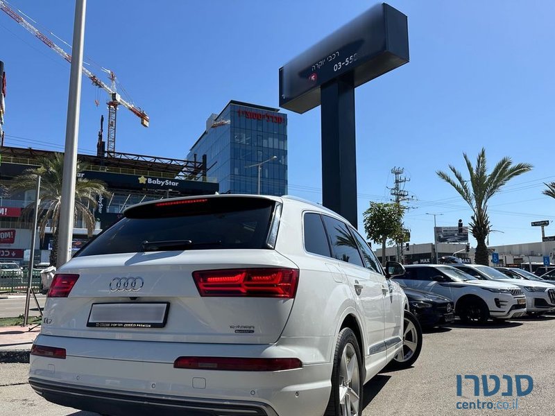 2018' Audi Q7 אאודי photo #3