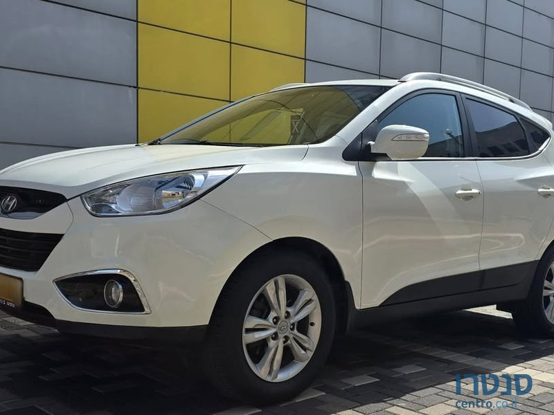 2011' Hyundai ix35 photo #3