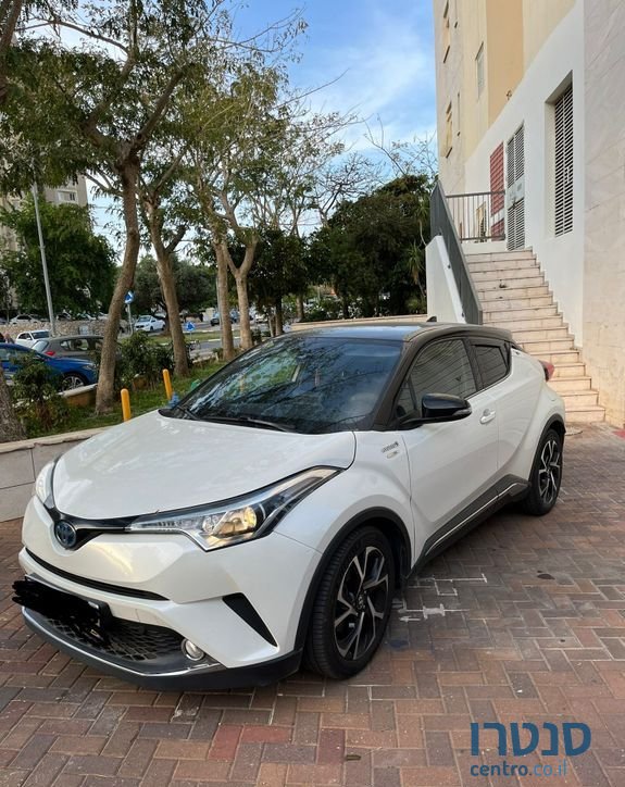 2017' Toyota C-HR טויוטה photo #1