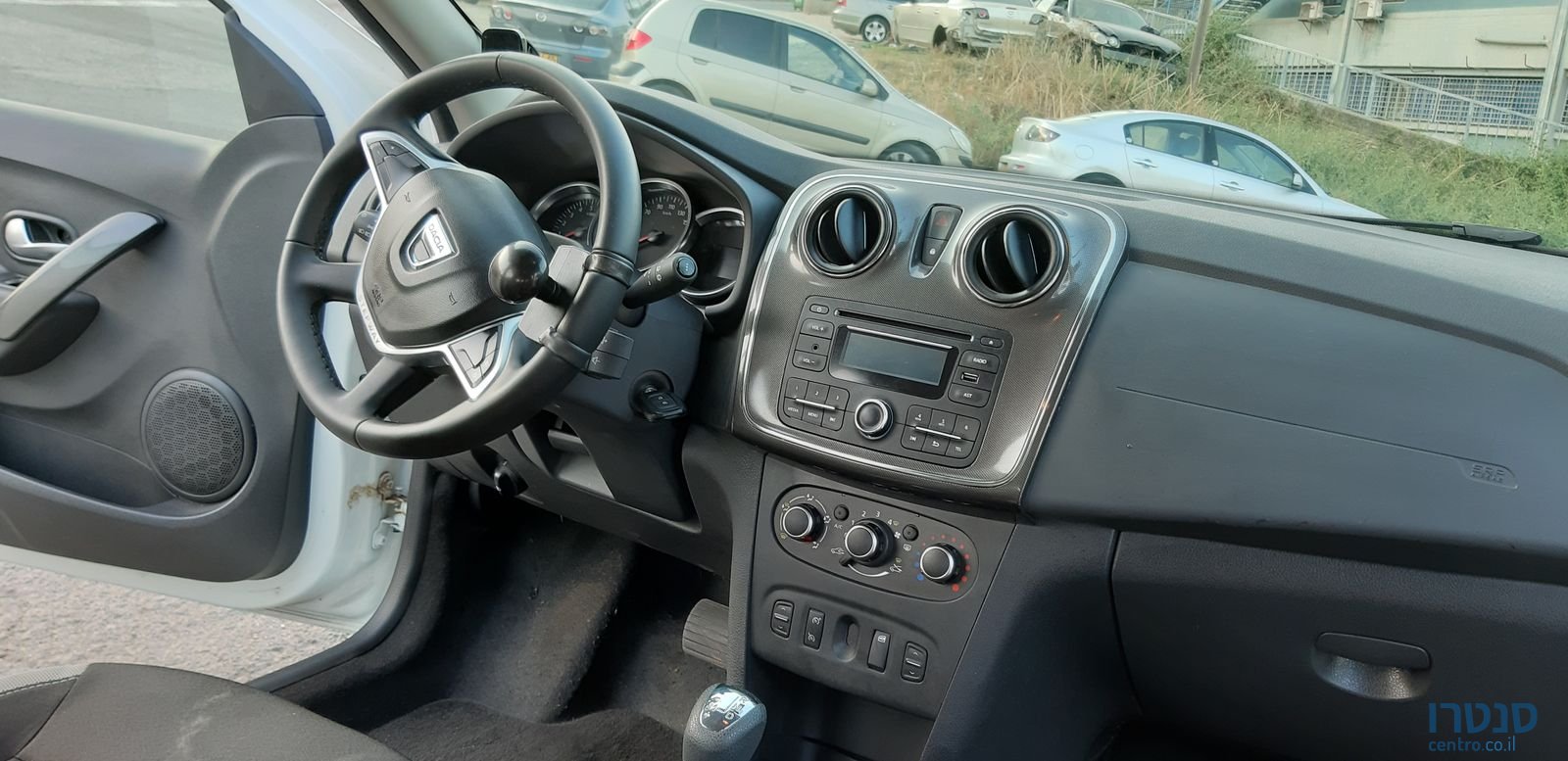 2019' Dacia Logan Stepway photo #3
