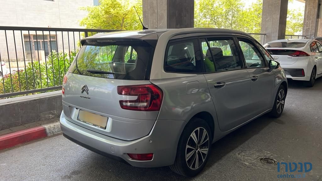 2017' Citroen C4 Picasso סיטרואן C4 פיקאסו photo #2