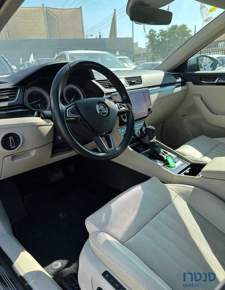 2019' Skoda Superb סקודה סופרב photo #5