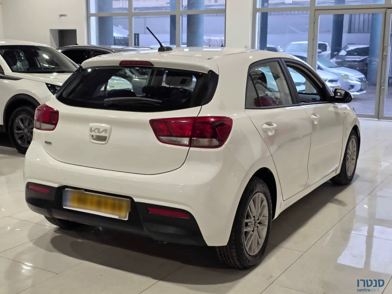 2023' Kia Rio photo #3