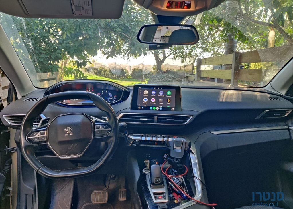 2018' Peugeot 3008 פיג'ו photo #1