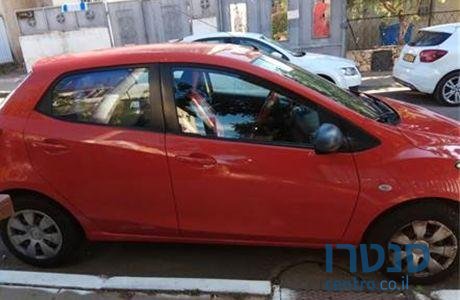 2010' Mazda 2 אקטיב ‏1500 photo #2