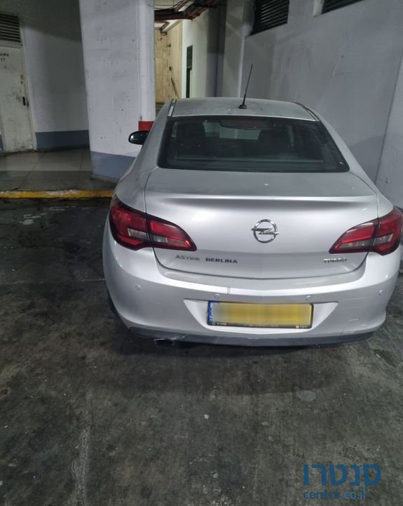 2012' Opel Astra אופל אסטרה photo #3