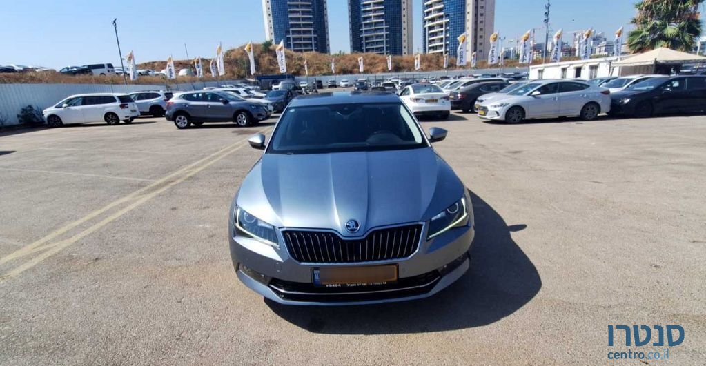 2018' Skoda Superb סקודה סופרב photo #1