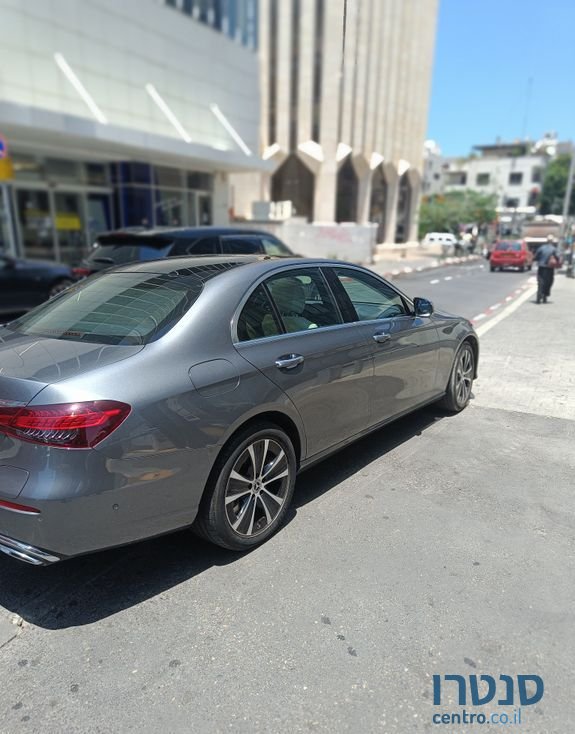 2021' Mercedes-Benz E-Class מרצדס photo #2