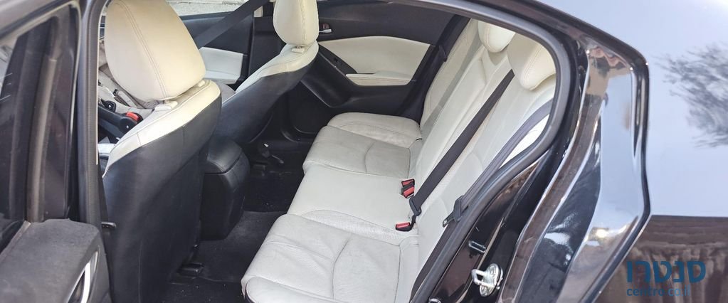2018' Mazda 3 מאזדה photo #4