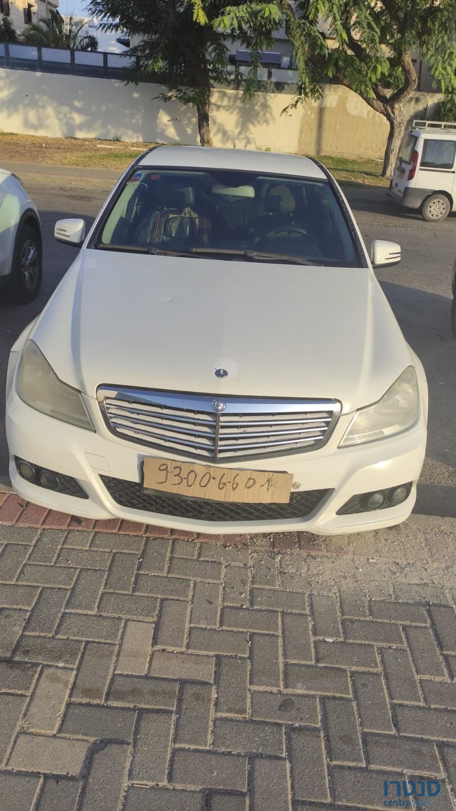 2011' Mercedes-Benz 200 מרצדס photo #2