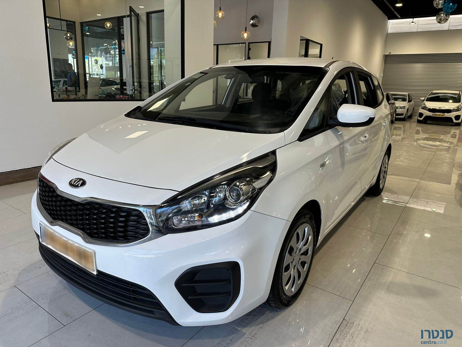 2019' Kia Carens photo #1