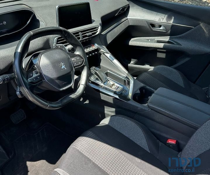 2019' Peugeot 3008 פיג'ו photo #6