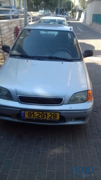 2002' Suzuki Swift photo #1