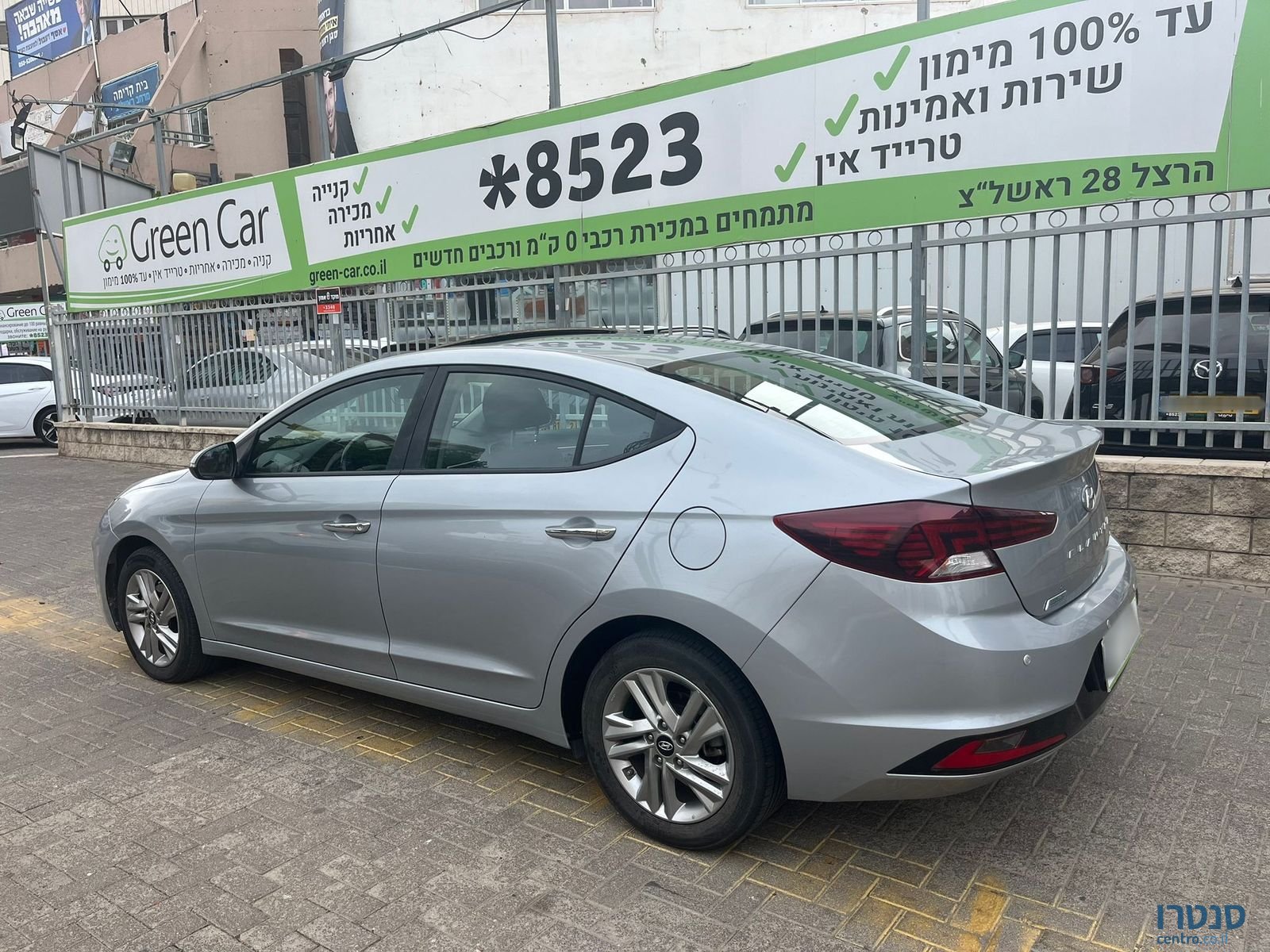 2019' Hyundai Elantra photo #4