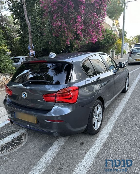 2017' BMW 1 Series ב.מ.וו סדרה 1 photo #2