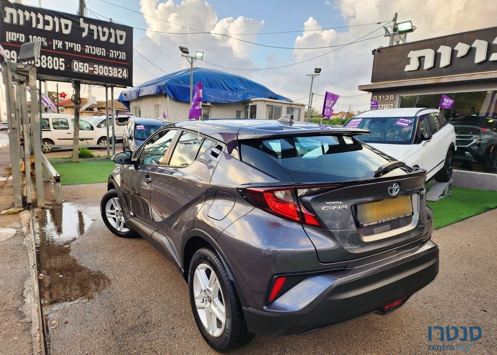2022' Toyota C-HR טויוטה photo #4