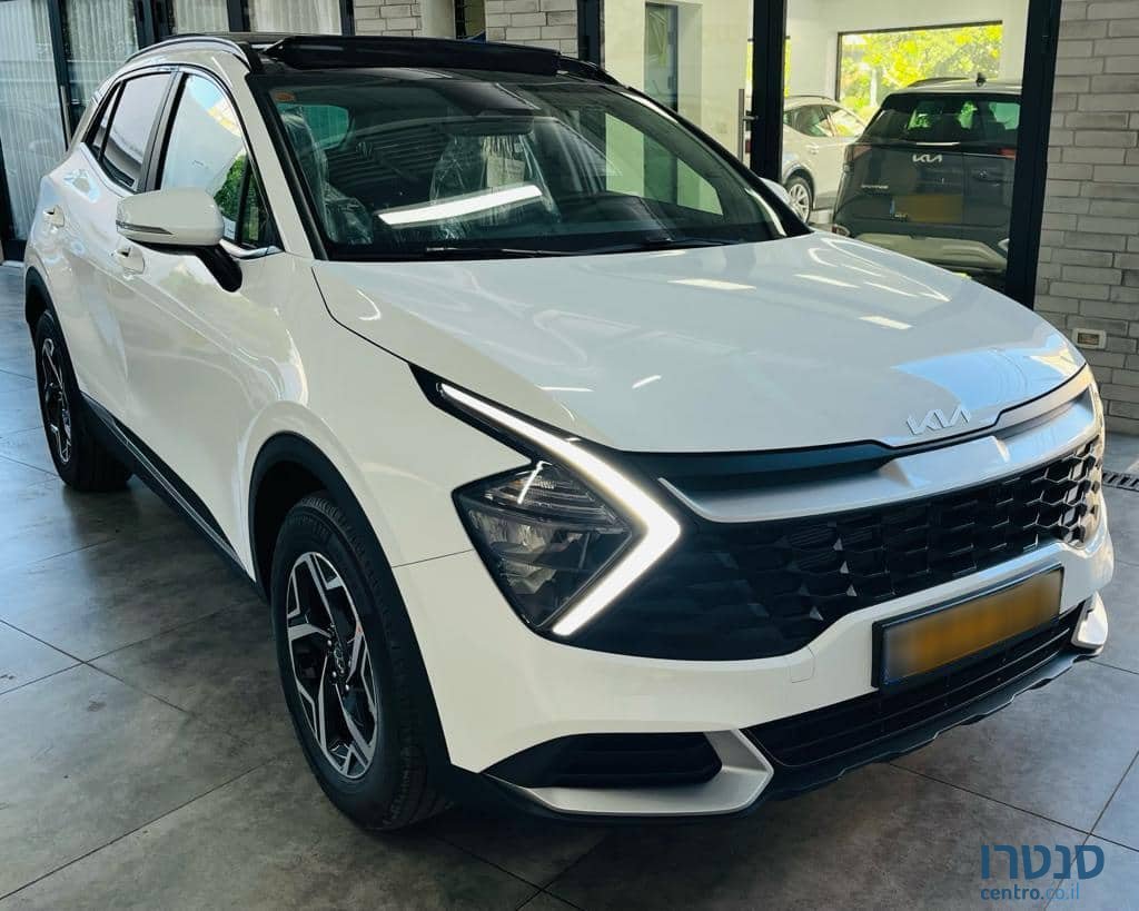 2022' Kia Sportage photo #2