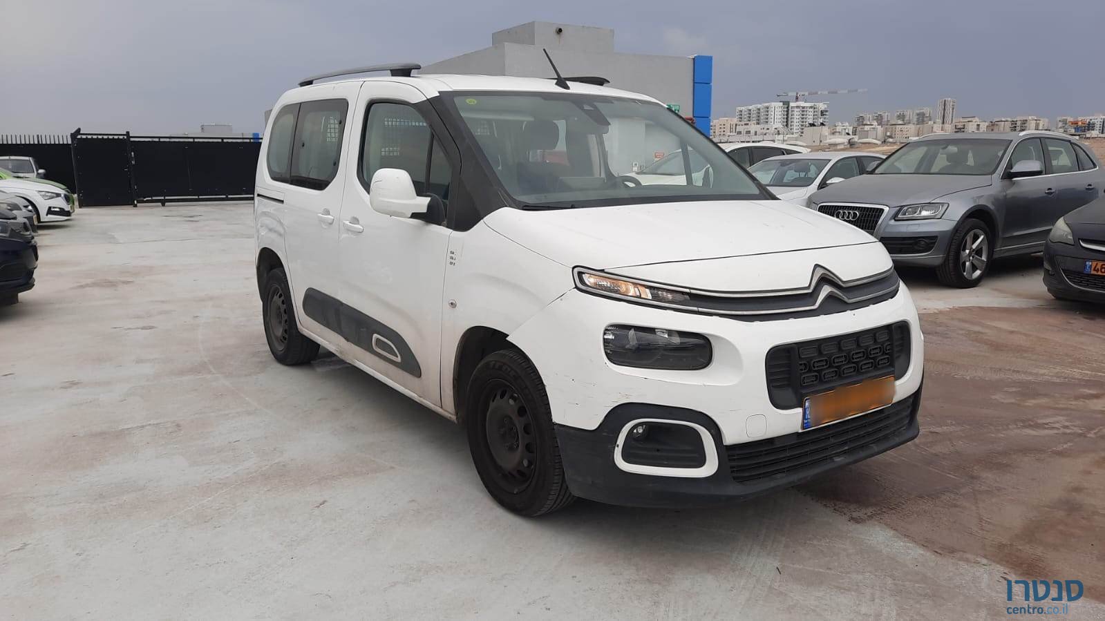2020' Citroen Berlingo photo #2