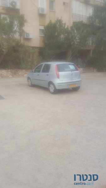 2004' Fiat Punto photo #1