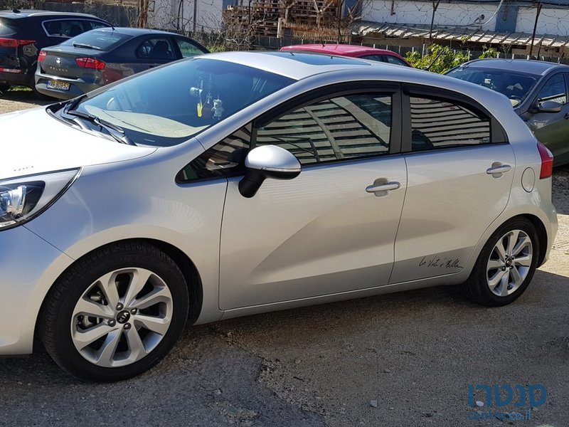 2016' Kia Rio photo #6