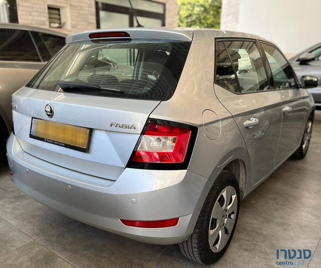 2019' Skoda Fabia photo #3