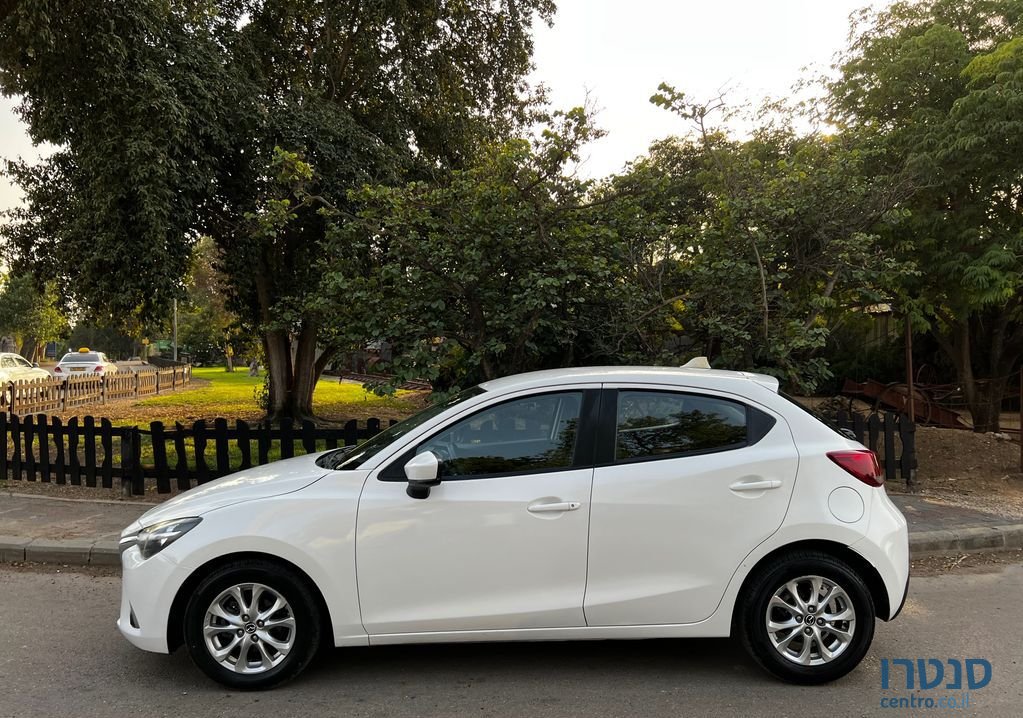 2018' Mazda 2 מאזדה photo #5