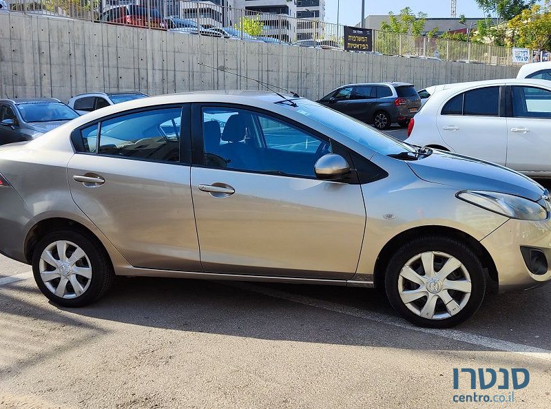 2011' Mazda 2 מאזדה photo #2