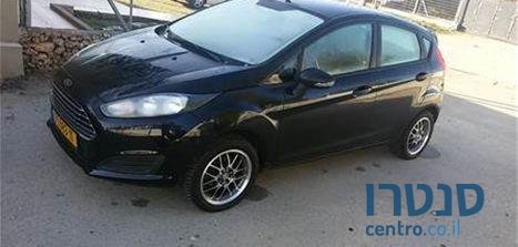 2014' Ford Fiesta photo #2