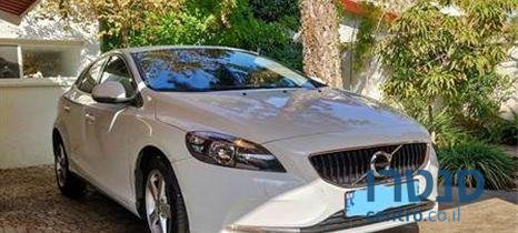 2017' Volvo V-40 וולוו photo #2