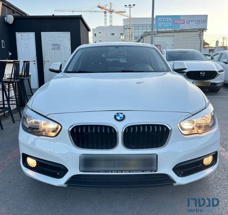 2017' BMW 1 Series ב מ וו סדרה 1 photo #3