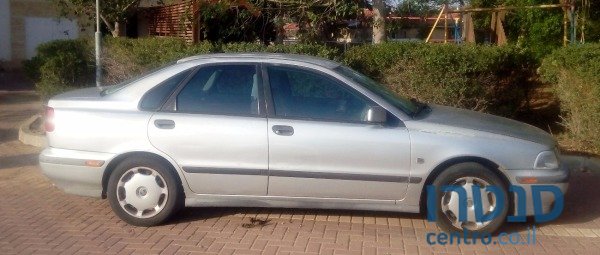 1999' Volvo S40 photo #1