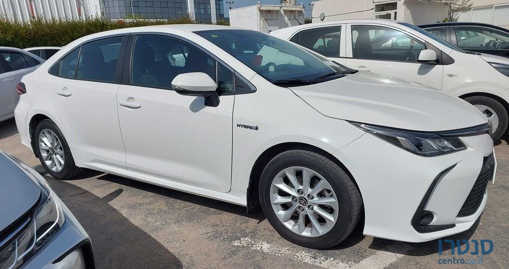 2021' Toyota Corolla טויוטה קורולה photo #1