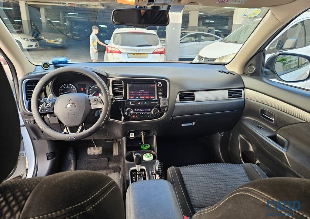 2016' Mitsubishi Outlander מיצובישי אאוטלנדר photo #5