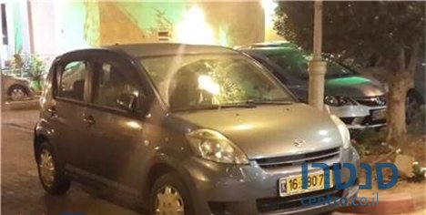 2010' Daihatsu Sirion photo #1