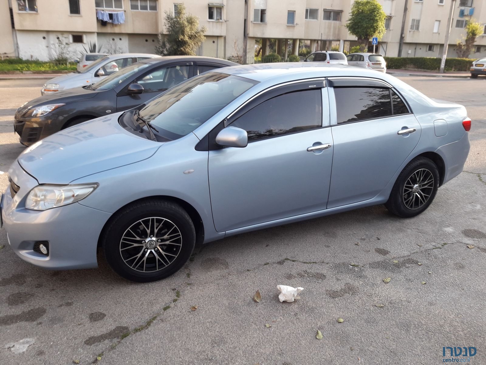 2008' Toyota Corolla photo #5