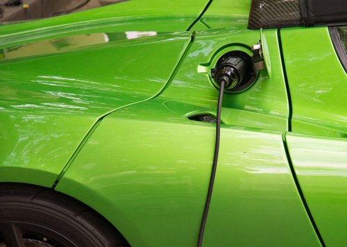ירוק מבחוץ יקר מבפנים: למה לאיש לא אכפת מהזינוק במחירי הרכב