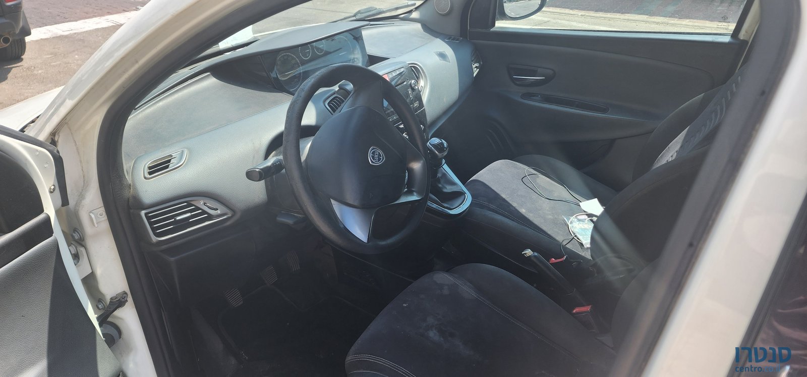 2012' Lancia Ypsilon לנציה אפסילון photo #5