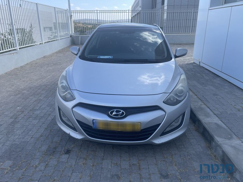 2013' Hyundai i30 יונדאי photo #5