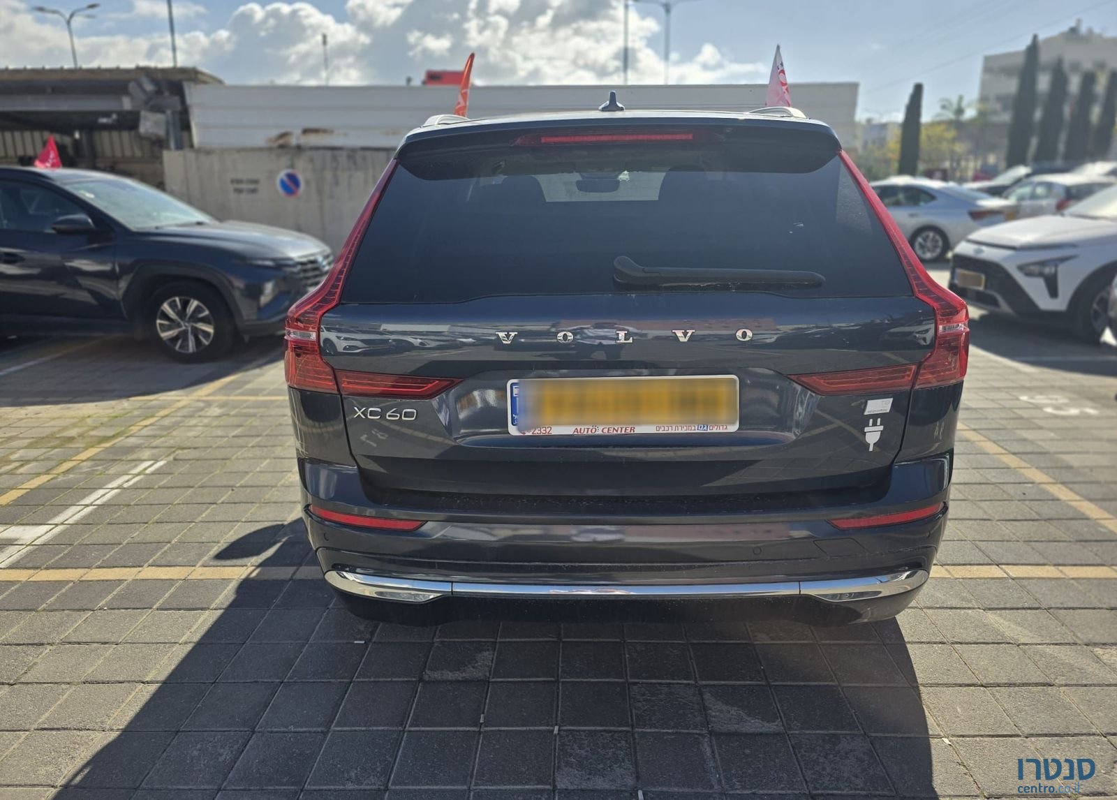 2022' Volvo XC60 וולוו photo #3