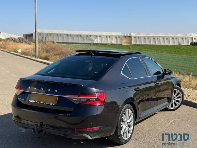 2020' Skoda Superb סקודה סופרב photo #3