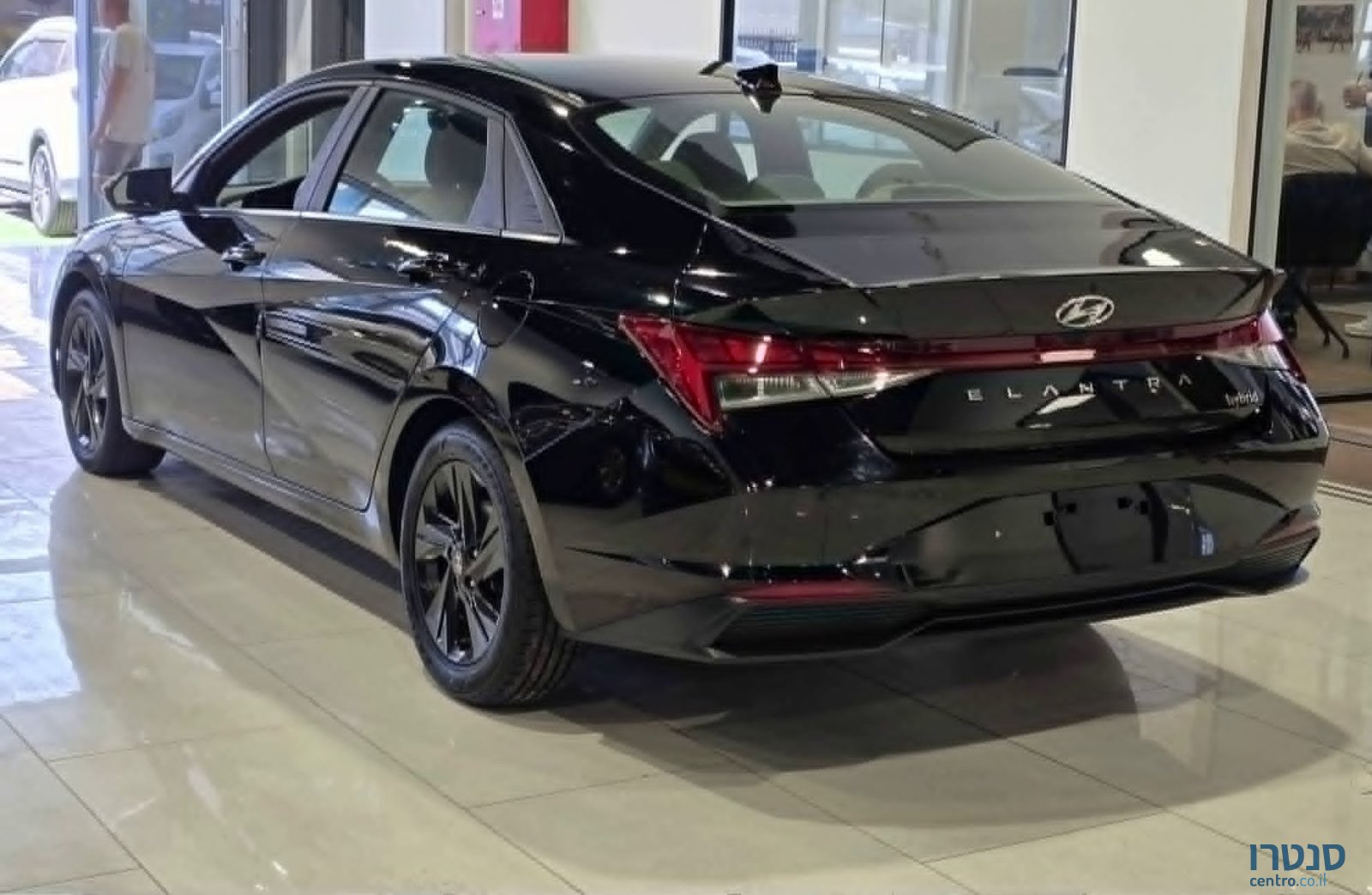 2023' Hyundai Elantra photo #4