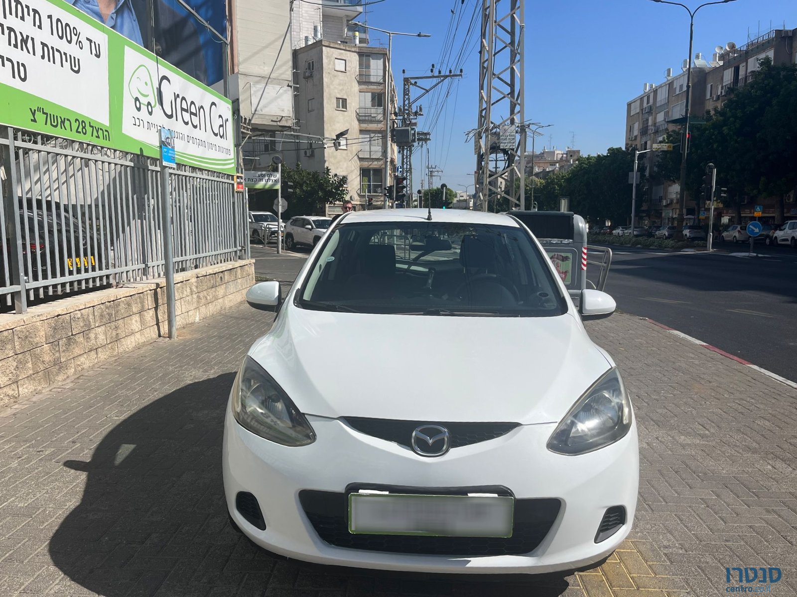 2012' Mazda 2 photo #1