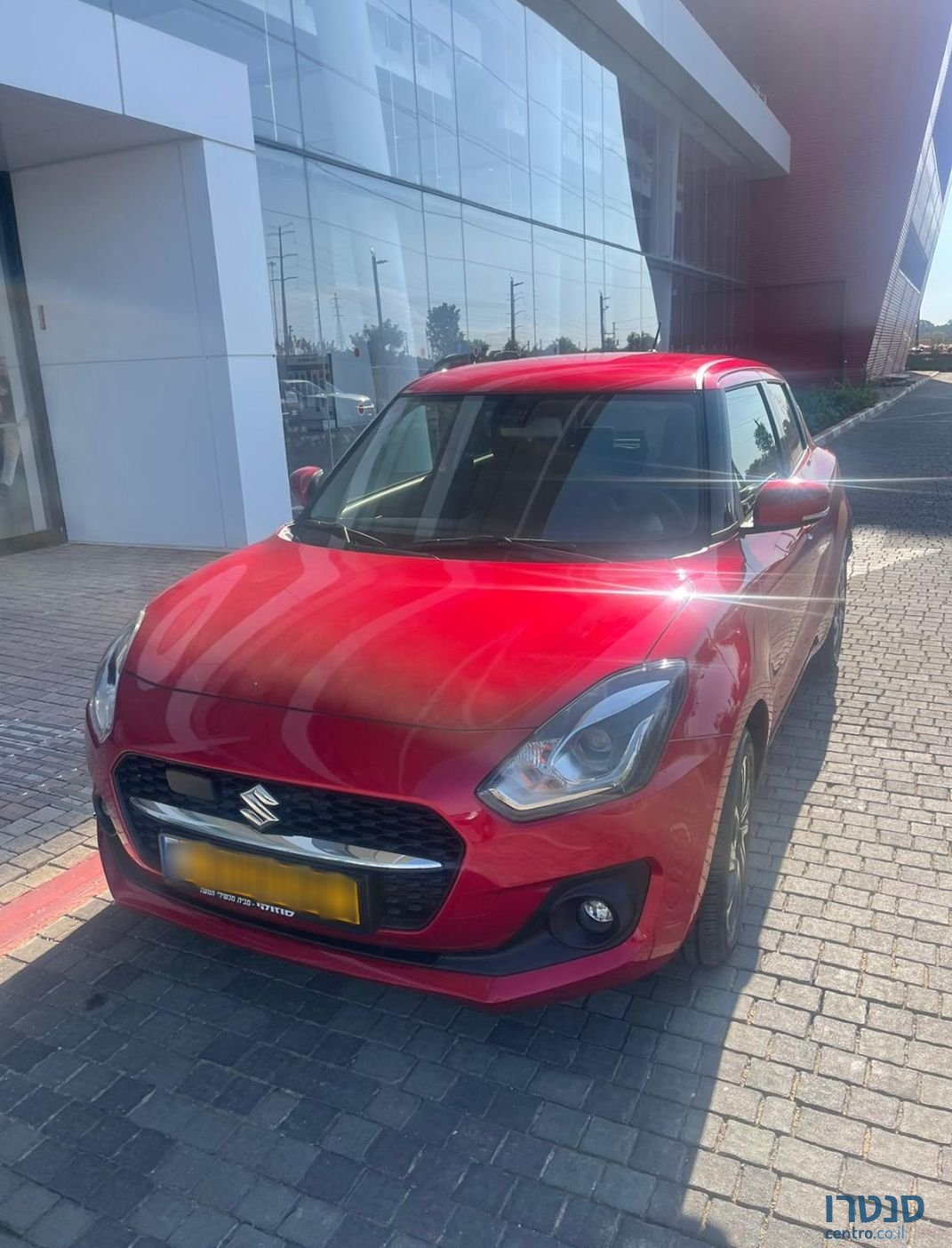 2022' Suzuki Swift סוזוקי סוויפט photo #1