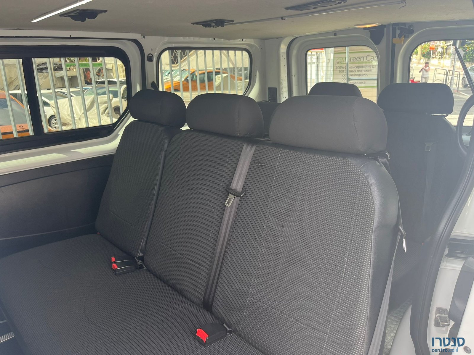 2021' Renault Trafic photo #5