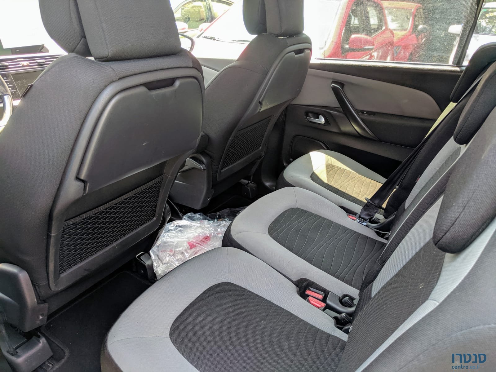 2015' Citroen C4 Picasso photo #6