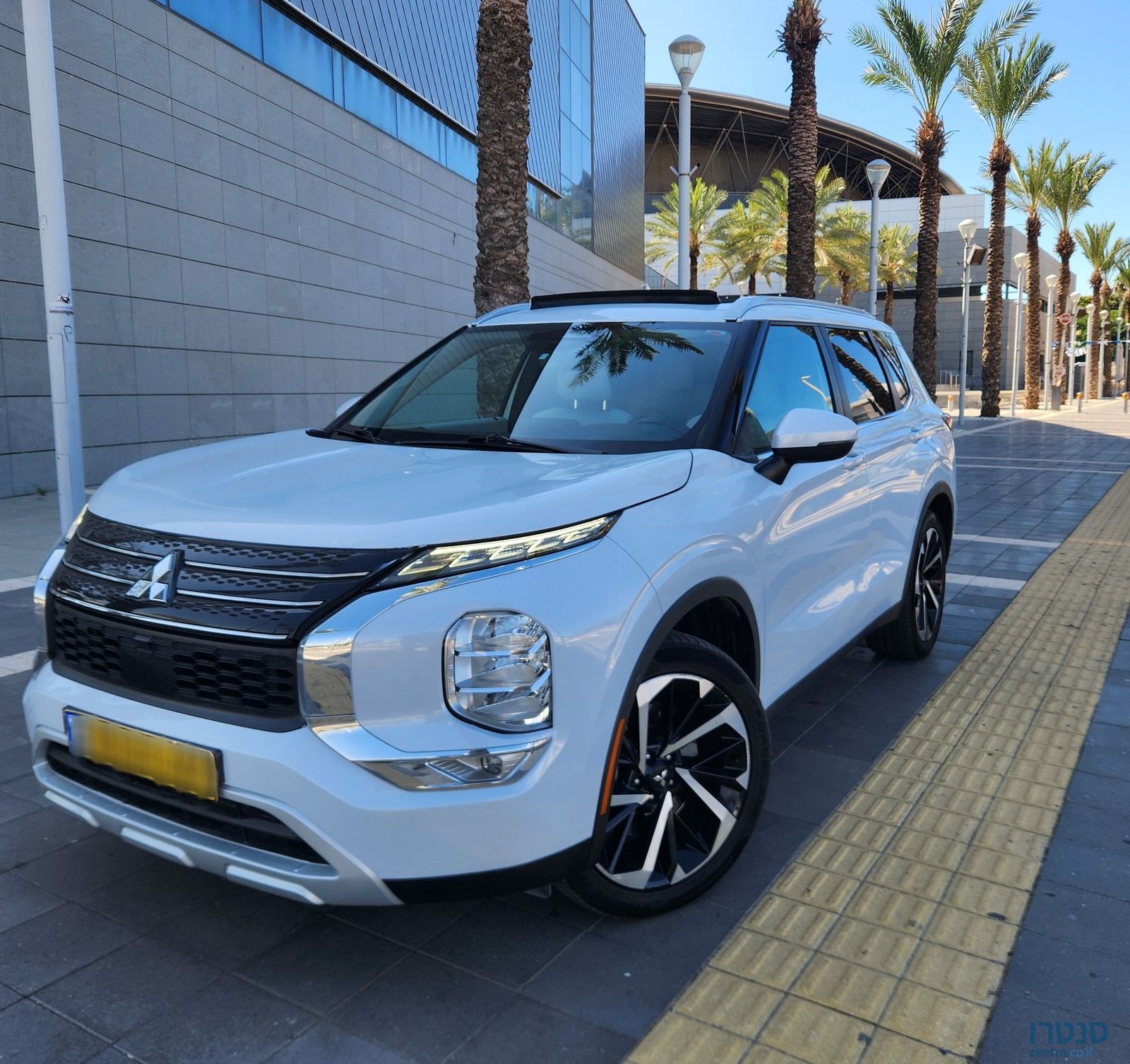 2022' Mitsubishi Outlander מיצובישי אאוטלנדר photo #1