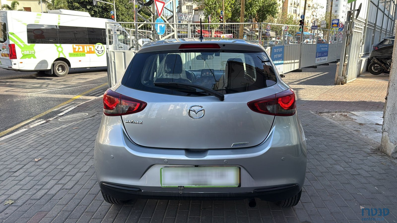 2022' Mazda 2 photo #5