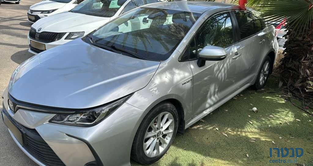2021' Toyota Corolla טויוטה קורולה photo #1