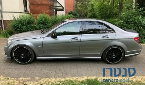 2018' Mercedes-Benz 300 photo #4