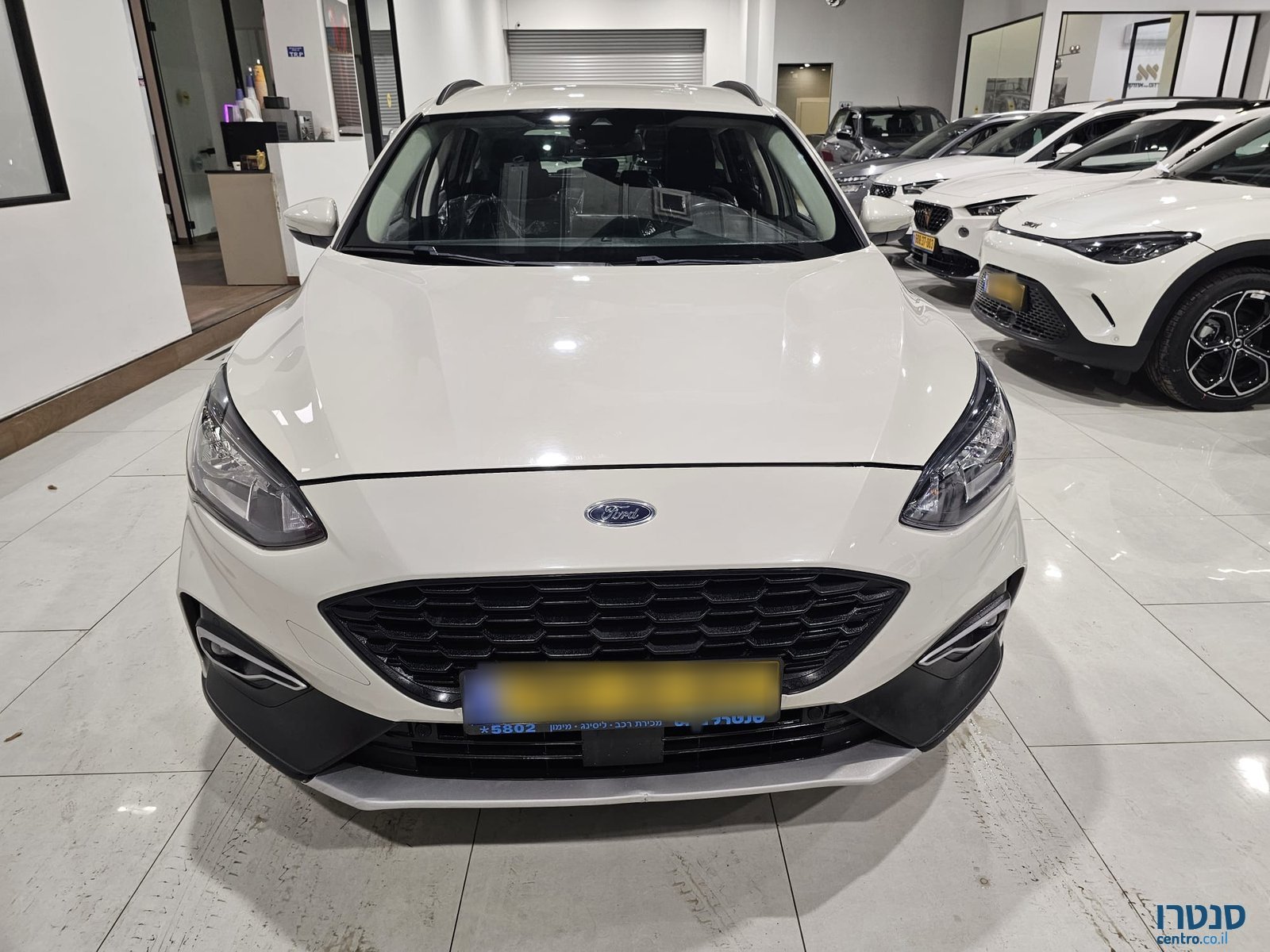 2022' Ford Focus סטיישן photo #2